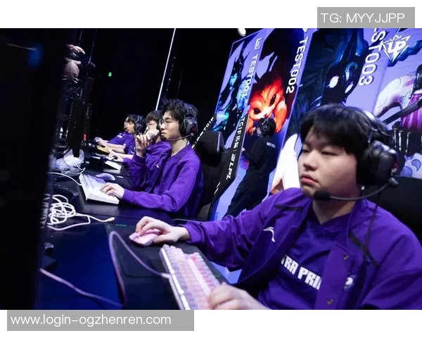 实时新闻英雄联盟深度解析揭示FPX战队背后的团队协作秘密与成功之道